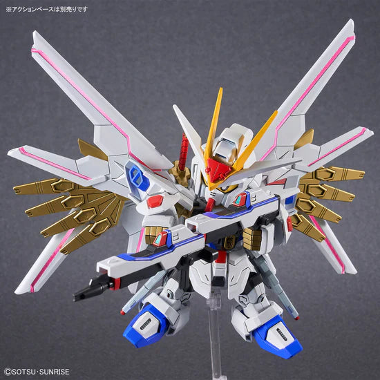 Bandai SDCS 21 Mighty Strike Freedom Gundam