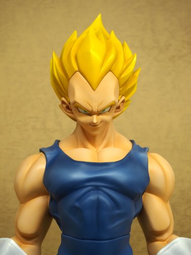 Dragon Ball Z - Vegeta SSJ - Gigantic Series - 1/4 (X-Plus)