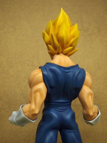 Dragon Ball Z - Vegeta SSJ - Gigantic Series - 1/4 (X-Plus)