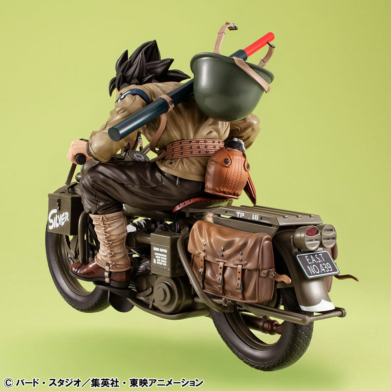 Dragon Ball Z - Son Goku - Desktop Real McCoy EX - Army ver. w/ bike (MegaHouse) [Shop Exclusive]