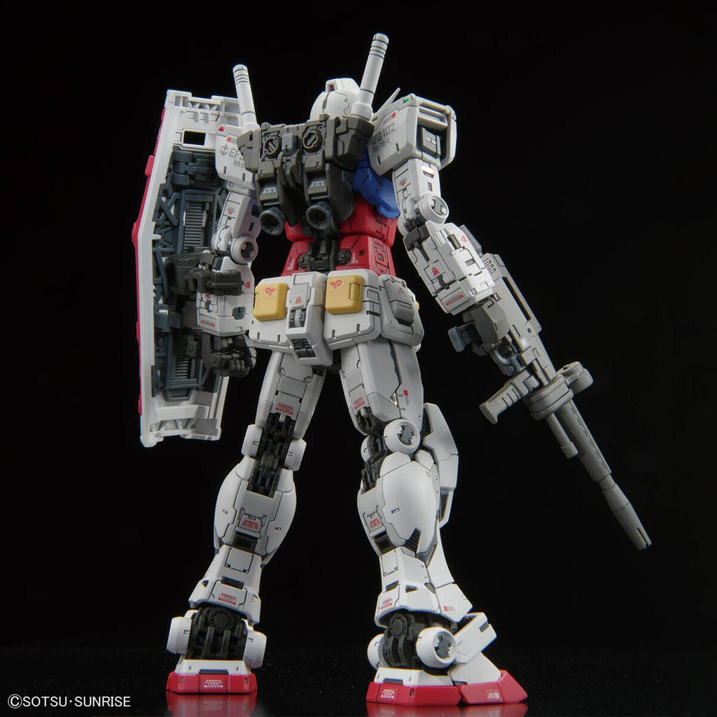 Bandai RG 1/144 RX-78-2 Gundam Ver.2.0