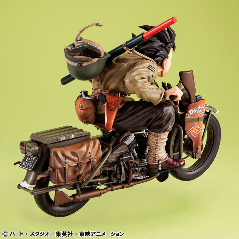 Dragon Ball Z - Son Goku - Desktop Real McCoy EX - Army ver. w/ bike (MegaHouse) [Shop Exclusive]
